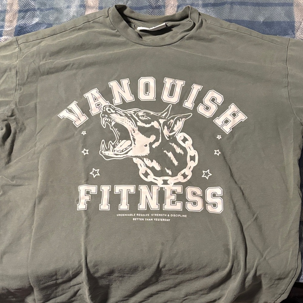 Vanquish Fitness Men's Gray Short Sleeve Tee